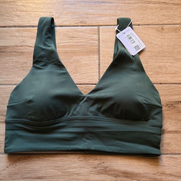 NWT-Lululemon Align V-Neck Bra Light Support, C/D Cup Size 8 NEW - Picture 2 of 3